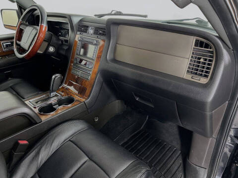 2011 Lincoln Navigator L
