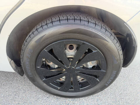 2016 Nissan Versa Note SV
