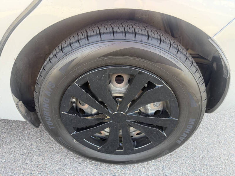 2016 Nissan Versa Note SV