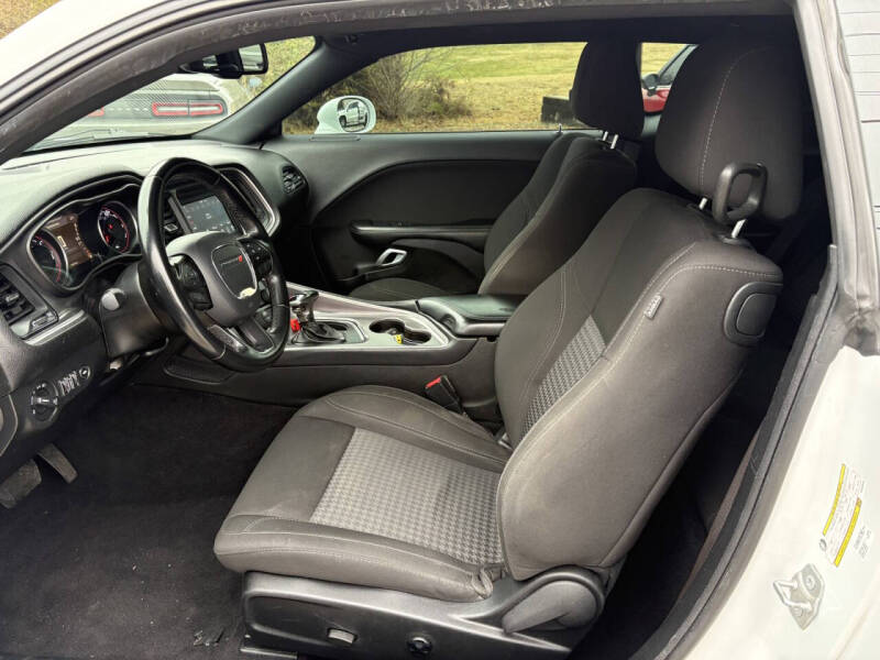 2021 Dodge Challenger SXT