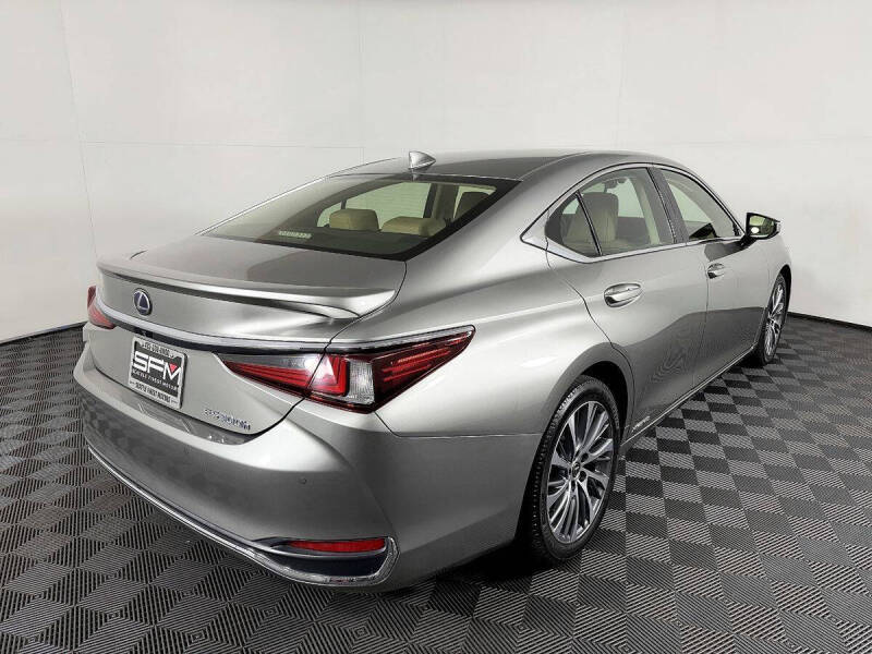 2019 Lexus ES 300h