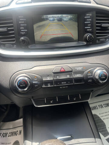 2017 Kia Sorento LX