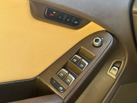 2014 Audi A4 2.0T quattro Premium Plus