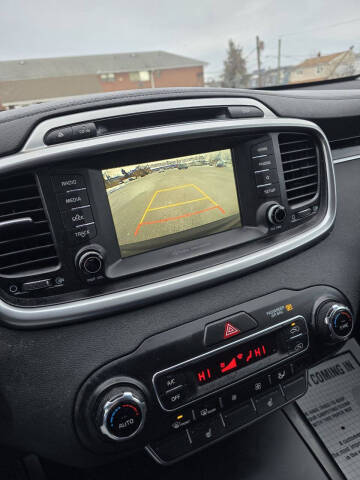 2019 Kia Sorento LX