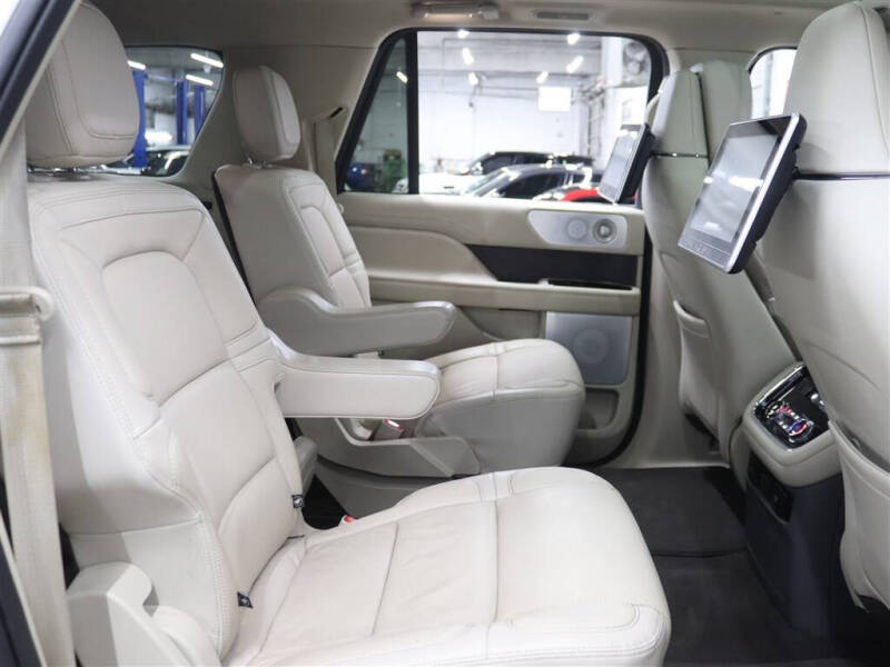 2021 Lincoln Navigator L Reserve
