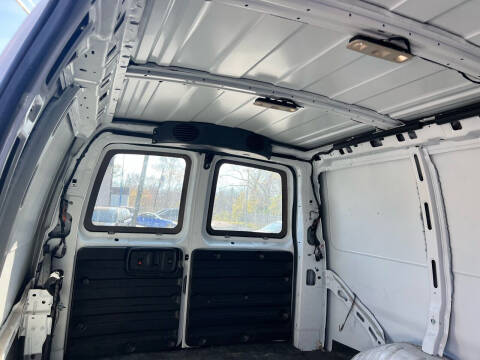 2019 GMC Savana 2500