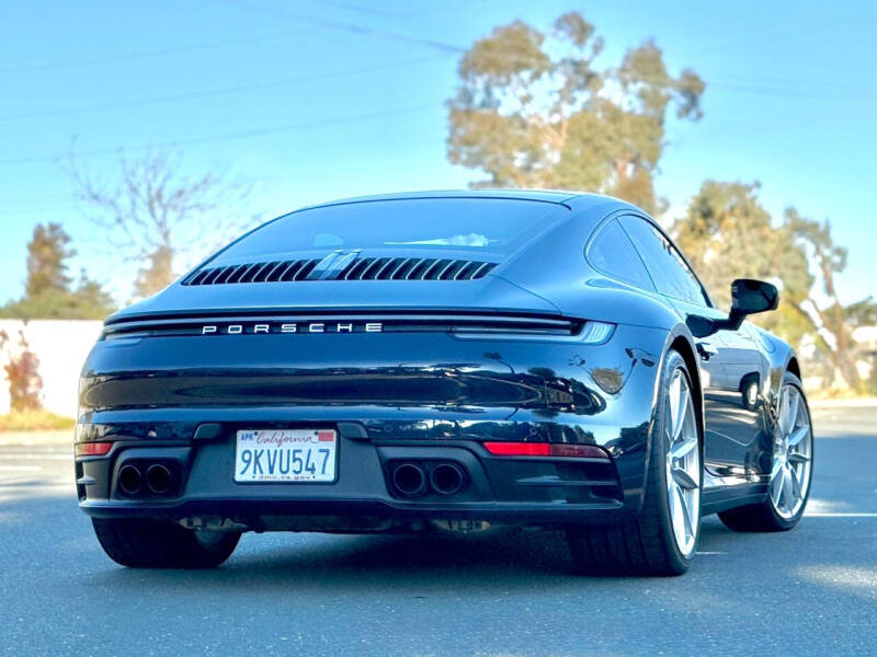2020 Porsche 911 Carrera 4S