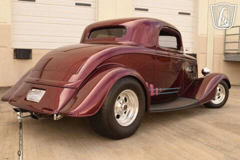 1933 Ford Model 18