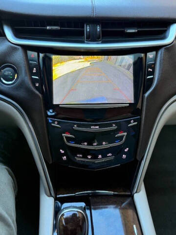 2013 Cadillac XTS Luxury Collection