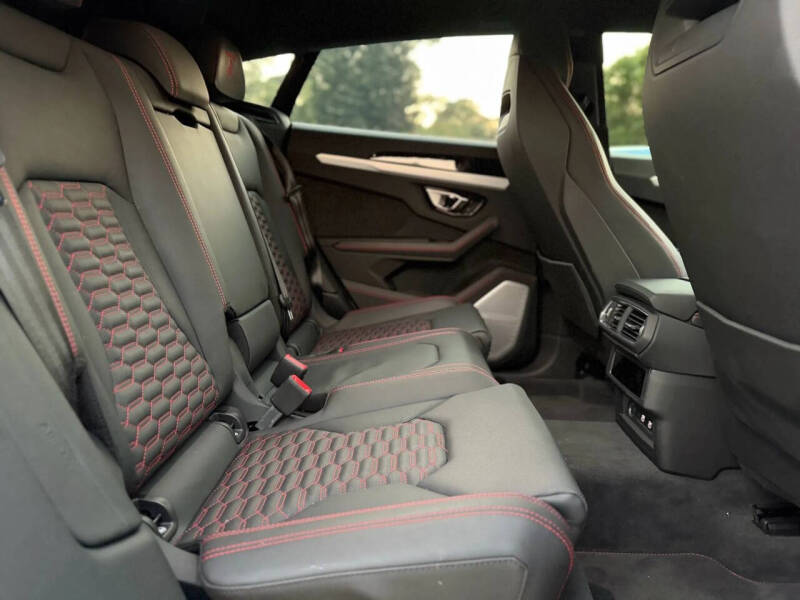 2022 Lamborghini Urus