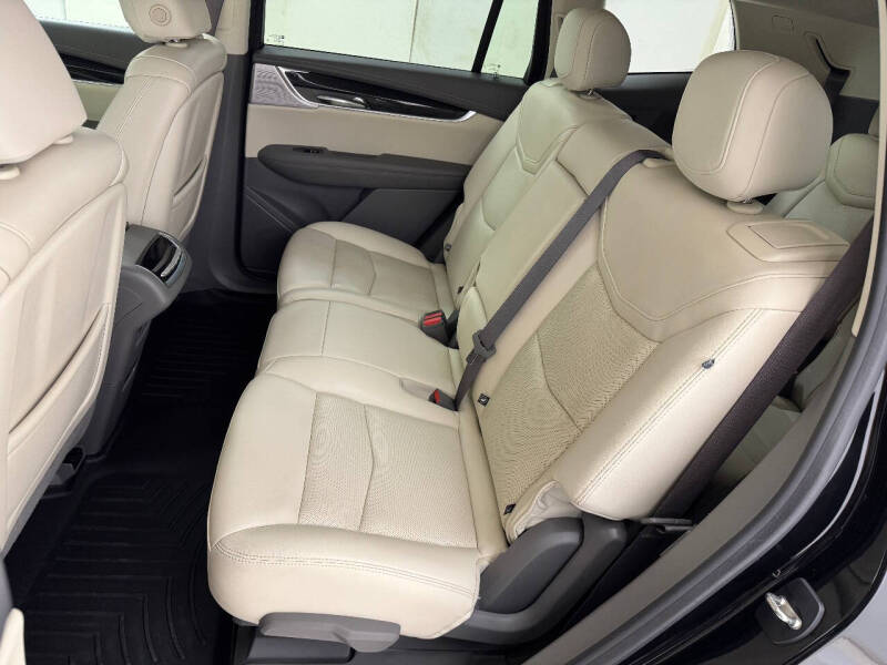 2021 Cadillac XT6 Premium Luxury