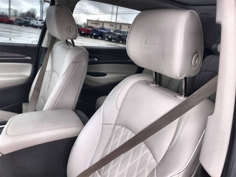 2023 Buick Enclave Avenir