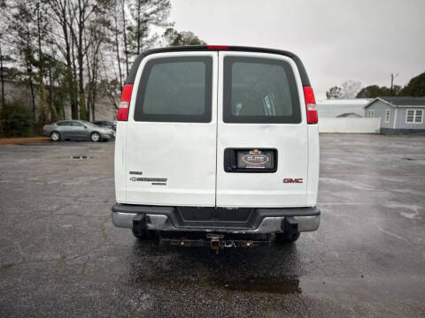 2018 GMC Savana 2500