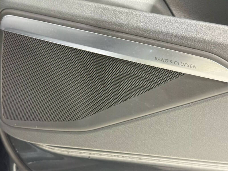 2019 Audi e-tron quattro Premium Plus