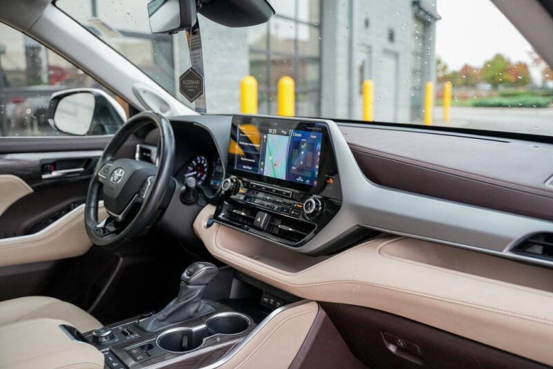 2021 Toyota Highlander Platinum