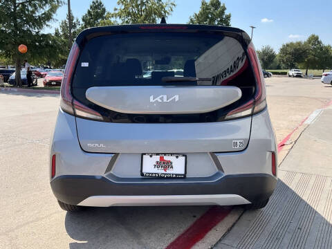 2023 Kia Soul LX