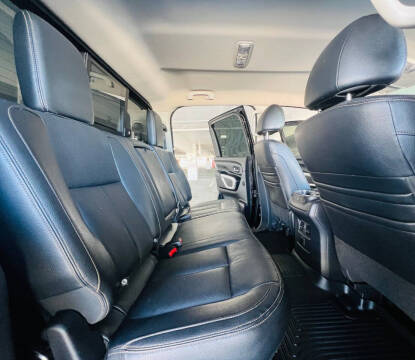 2017 Nissan Titan SL