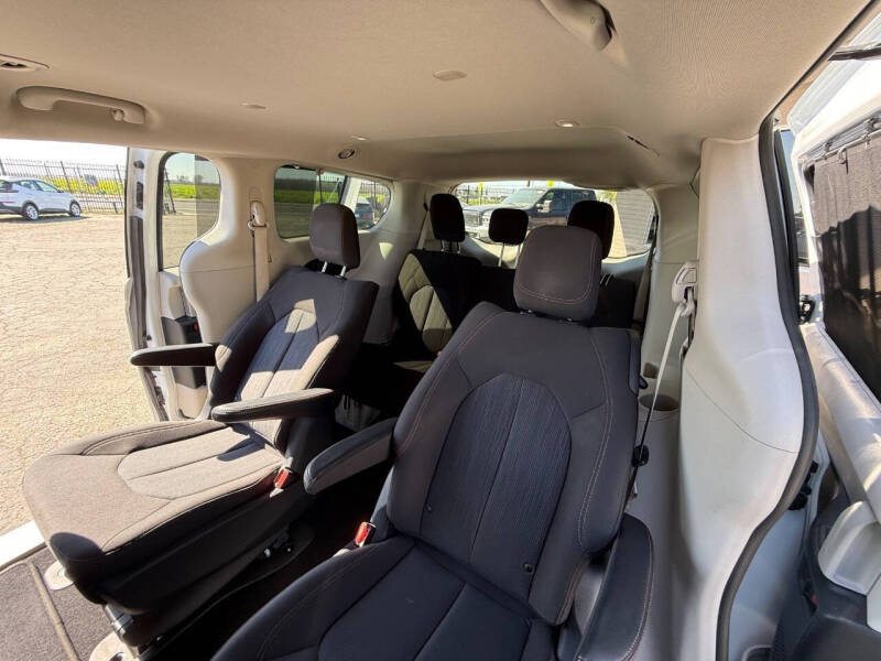 2020 Chrysler Pacifica Hybrid Touring