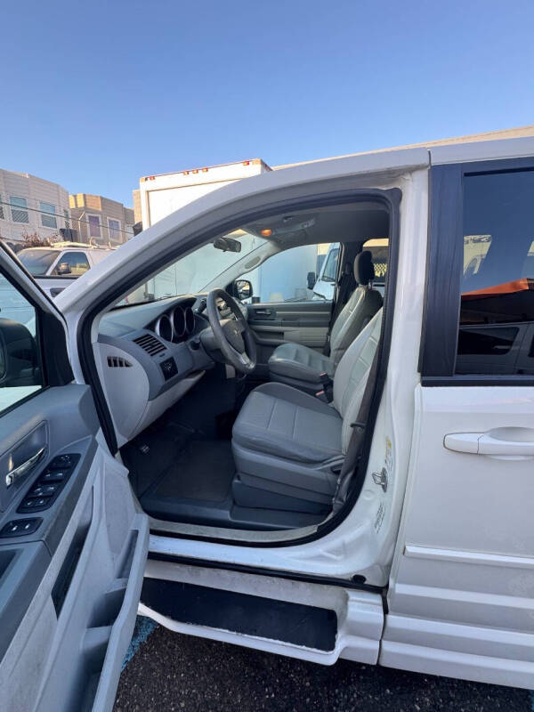 2010 Dodge Grand Caravan SE