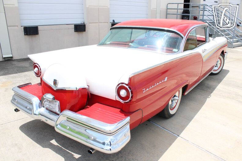 1957 Ford Fairlane