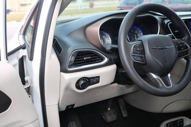2017 Chrysler Pacifica Touring