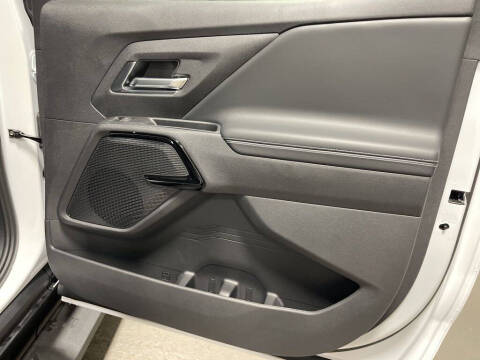 2025 Chevrolet Silverado EV LT