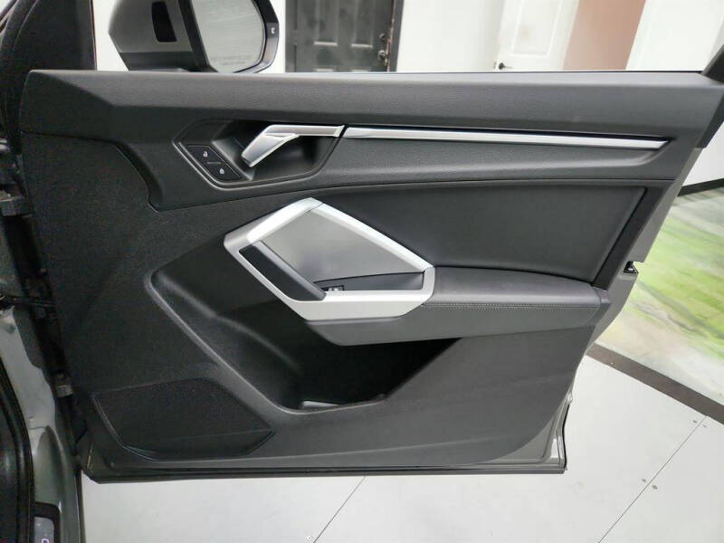 2020 Audi Q3 quattro S line Premium 45 TFSI