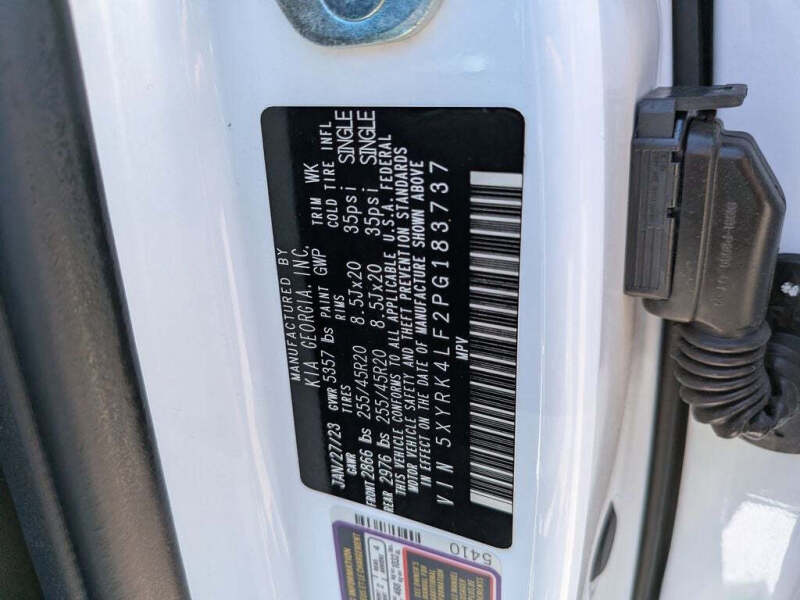 2023 Kia Sorento SX