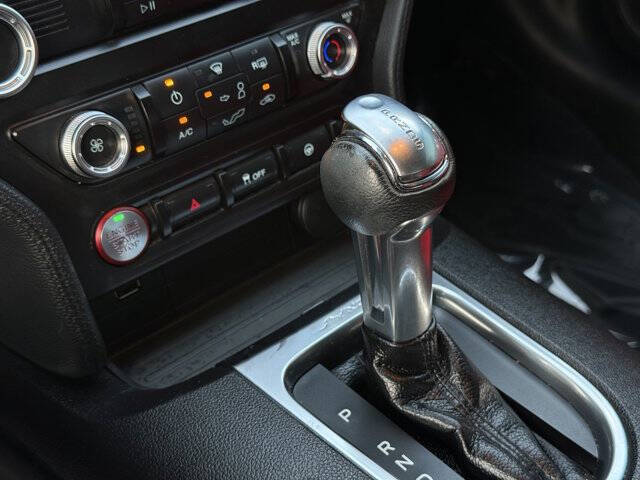 2020 Ford Mustang EcoBoost