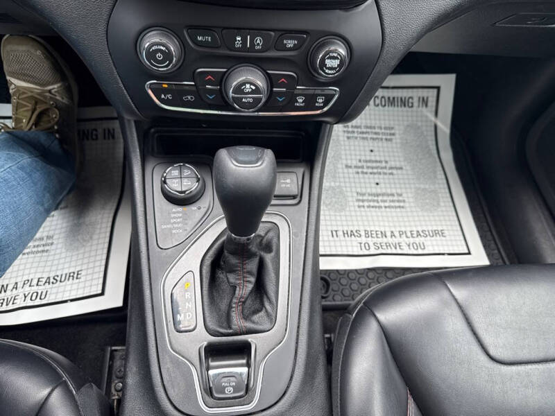 2019 Jeep Cherokee Trailhawk