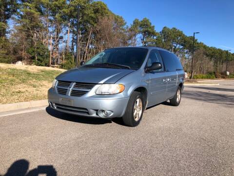 2005 Dodge Grand Caravan for sale at Nice Auto Sales in Raleigh NC
