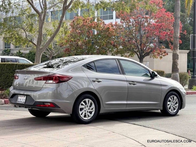2020 Hyundai Elantra SE