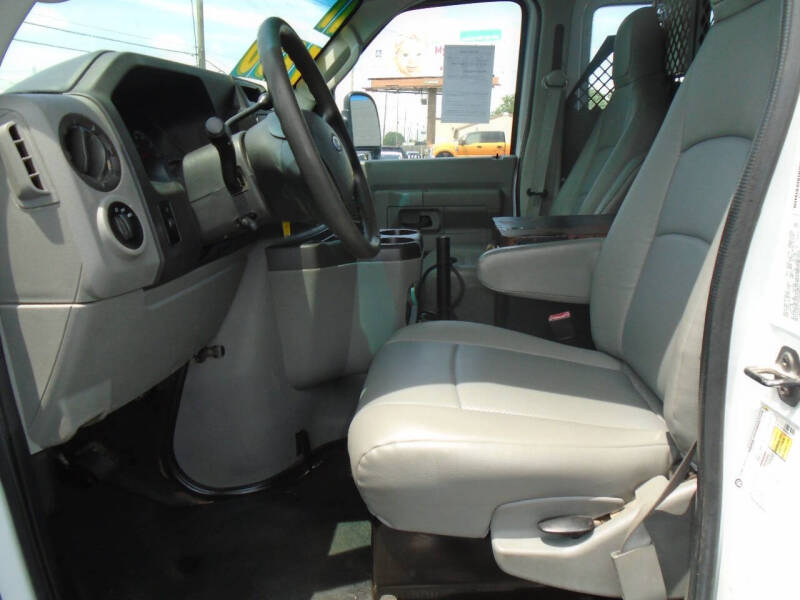 2011 Ford E-Series E-250