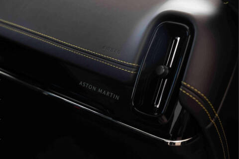 2025 Aston Martin DBX 707