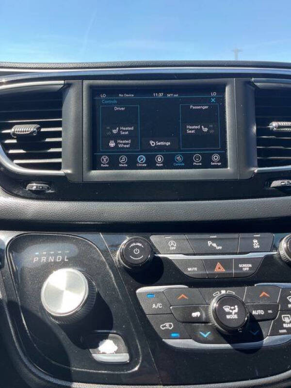 2020 Chrysler Pacifica Touring L