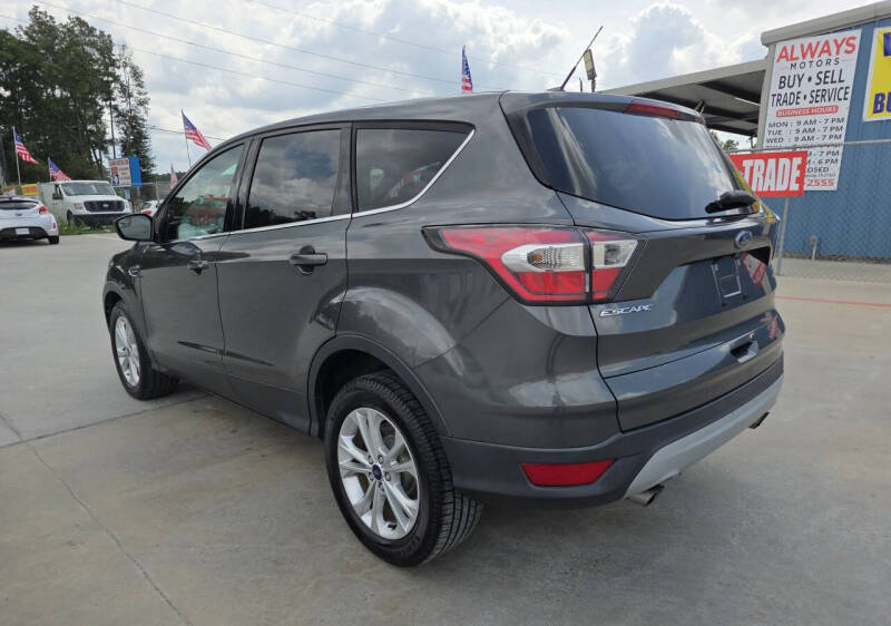 2017 Ford Escape SE
