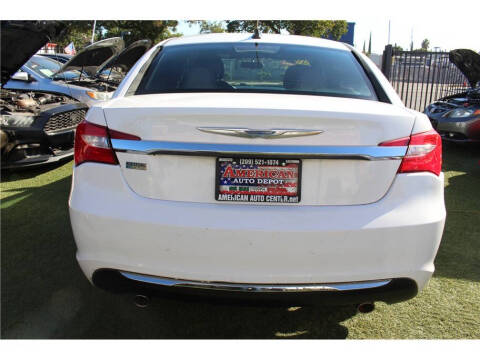 2012 Chrysler 200 Touring