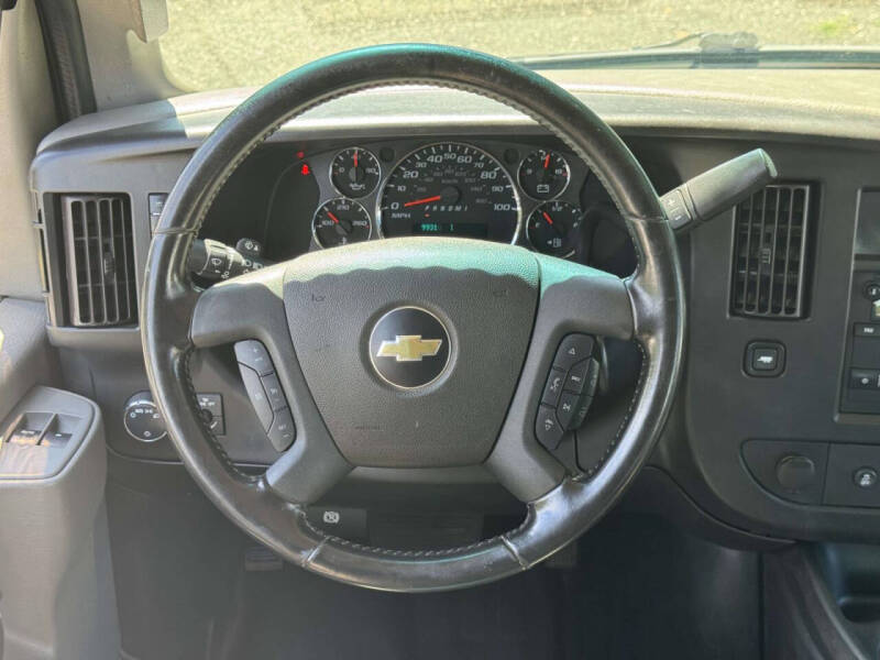2020 Chevrolet Express 2500