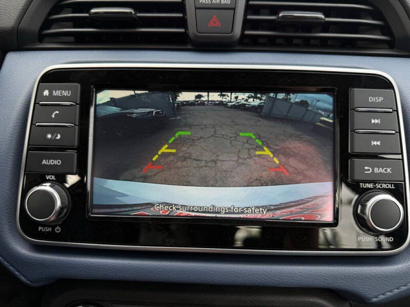 2025 Nissan Versa SV