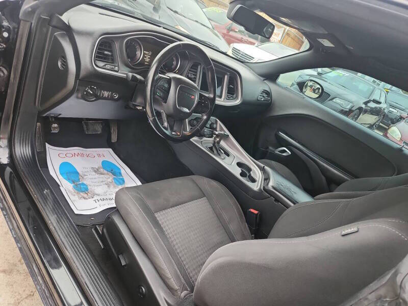 2019 Dodge Challenger SXT