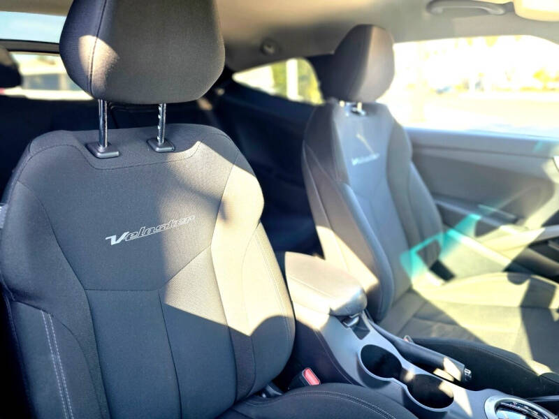 2017 Hyundai Veloster Value Edition