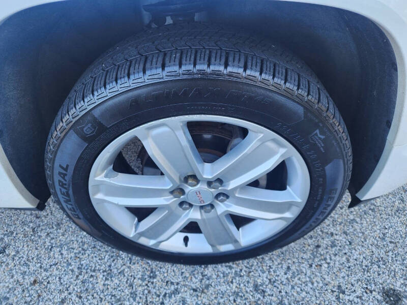 2017 GMC Acadia Denali