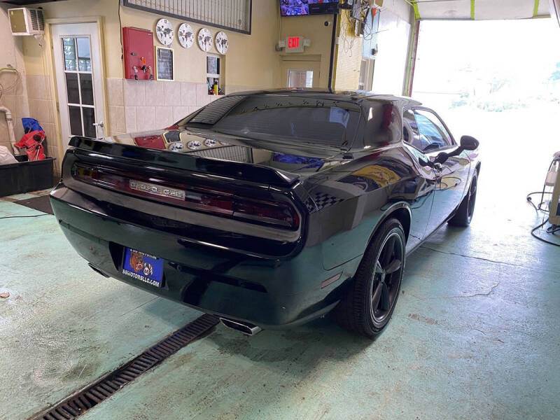 2013 Dodge Challenger SXT