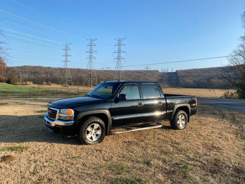 2004 GMC Sierra 1500 for sale at Tennessee Valley Wholesale Autos LLC in Huntsville AL