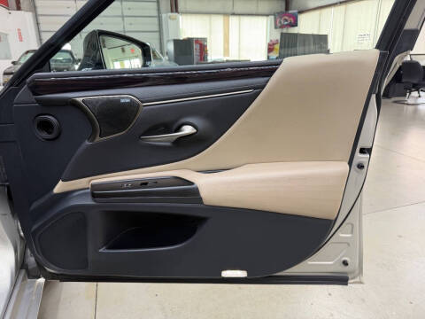 2019 Lexus ES 350