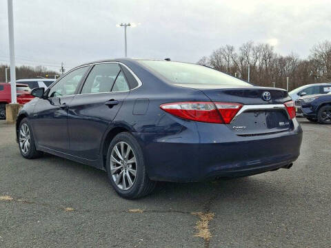 2016 Toyota Camry Hybrid XLE
