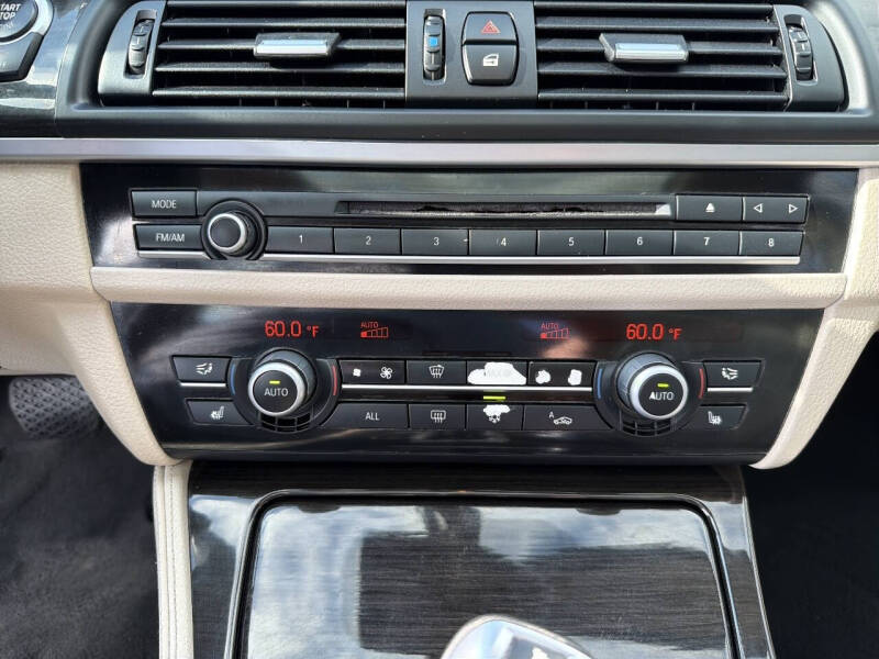 2012 BMW 5 Series 528i