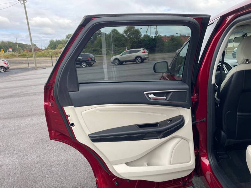 2017 Ford Edge Titanium