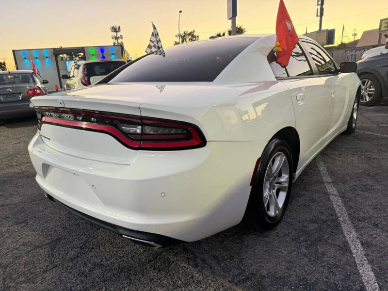 2019 Dodge Charger SXT