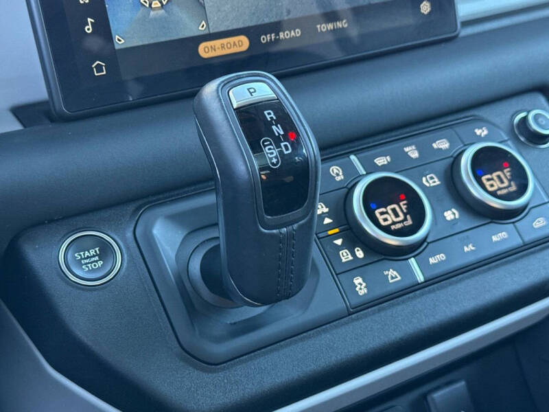 2024 Land Rover Defender 110 P300 S